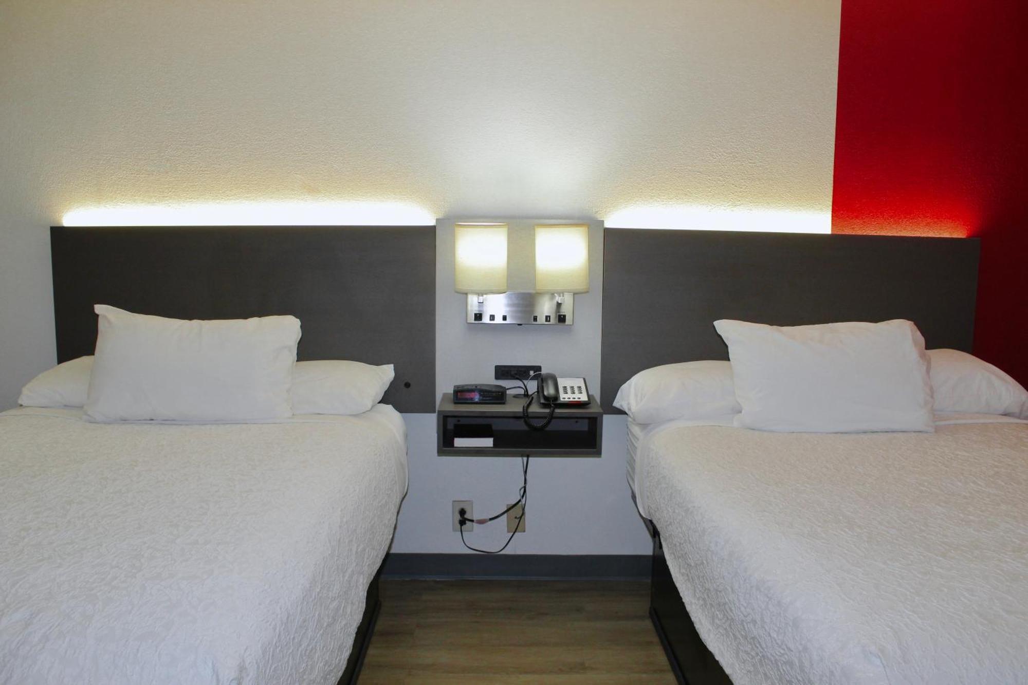 Ramada By Wyndham Harrisonburg Motel Eksteriør billede